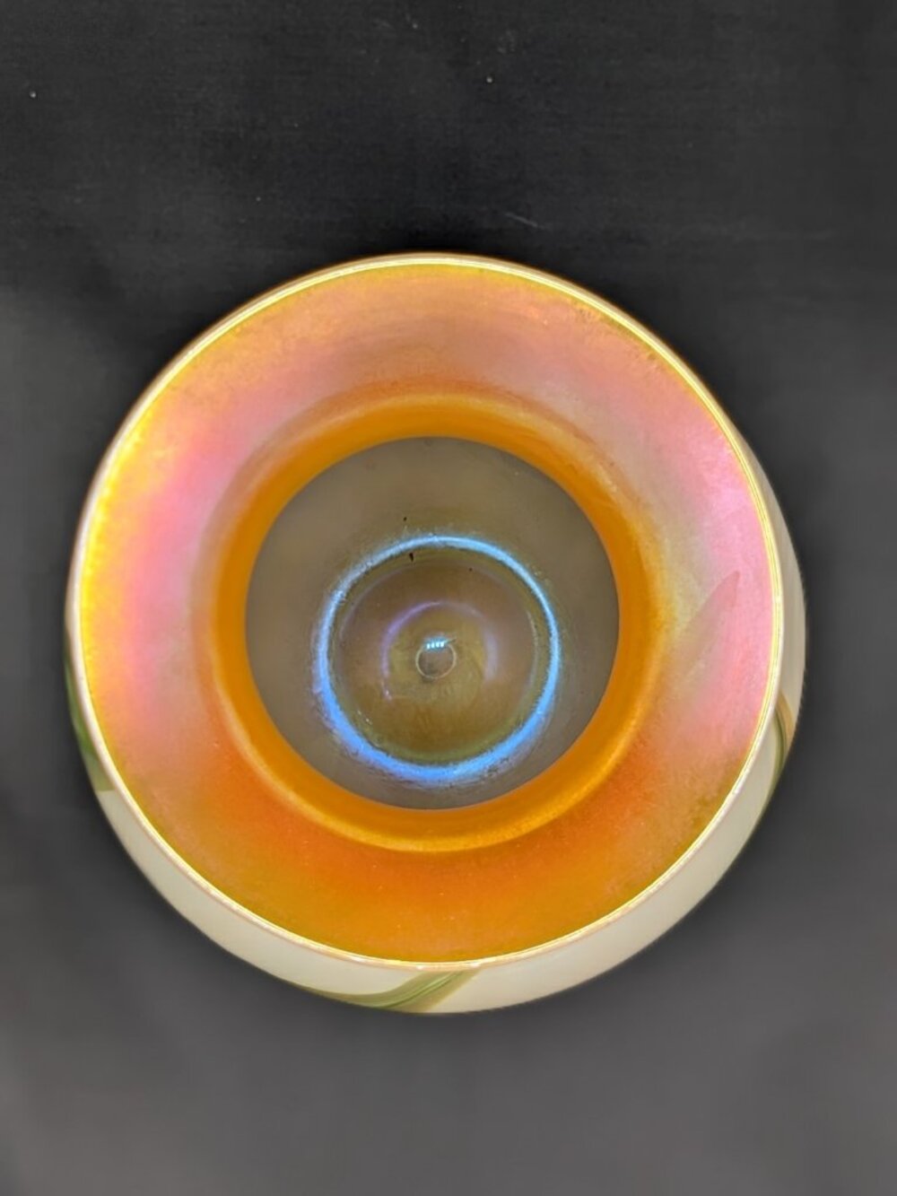 Lundberg Studio Art Glass Vase - Picture 4 of 5